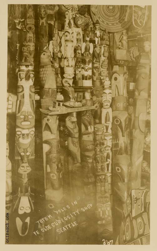 Image 367 - Totem Poles in Ye Olde Curiosity Shop Seattle