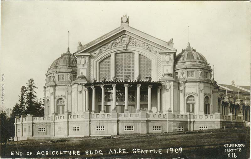 Image X16 - End of Agriculture Bldg A.Y.P.E. Seattle 1909