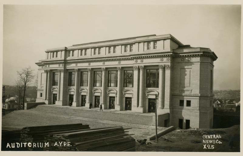 Image X25 - Auditorium A.Y.P.E.